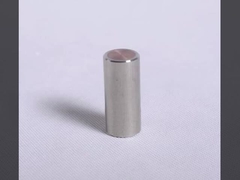 Metalen overgangsverbindingen voor het explosieven lassen van koper en staal